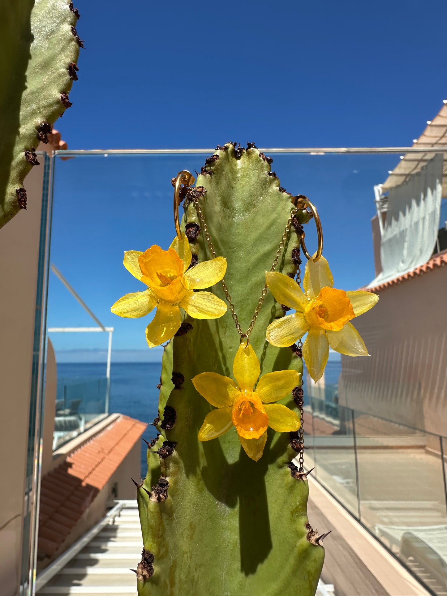Daffodil earrings and necklace set