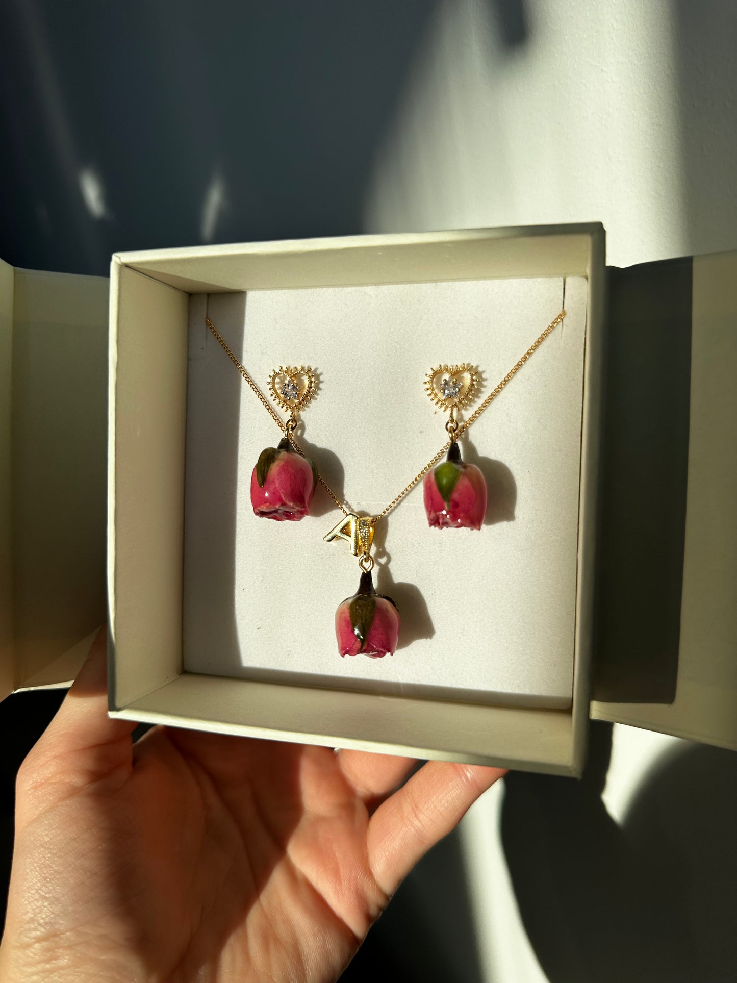 *REAL* Rose Jewelry Set